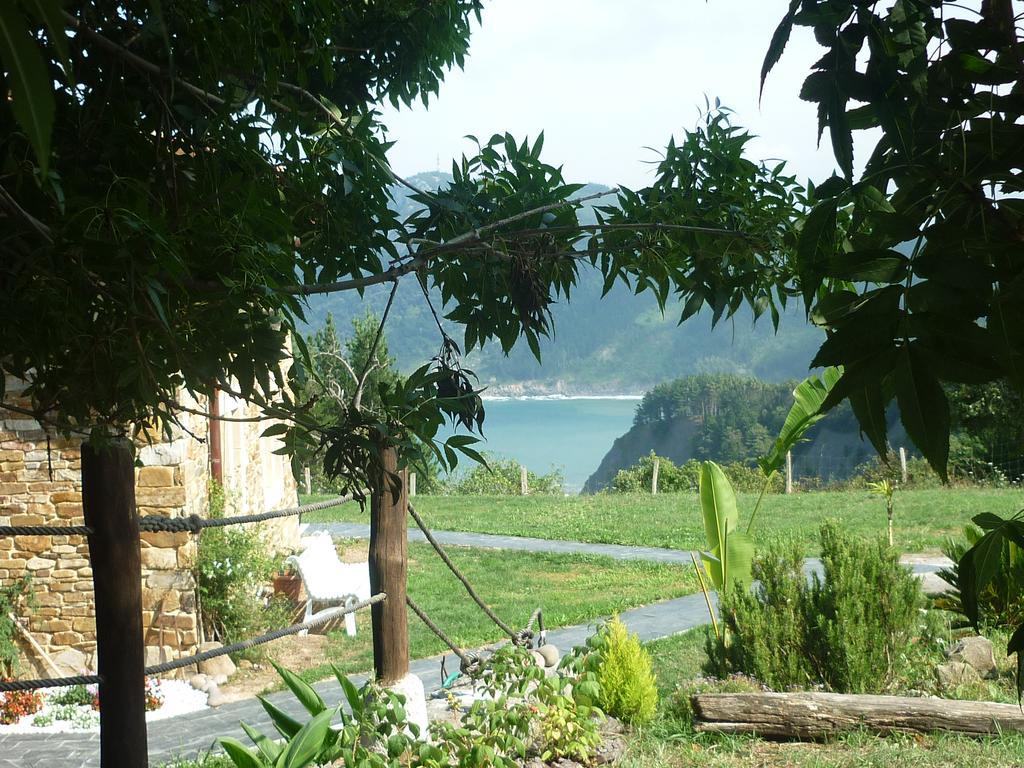 Apikale Guest House Ea Luaran gambar