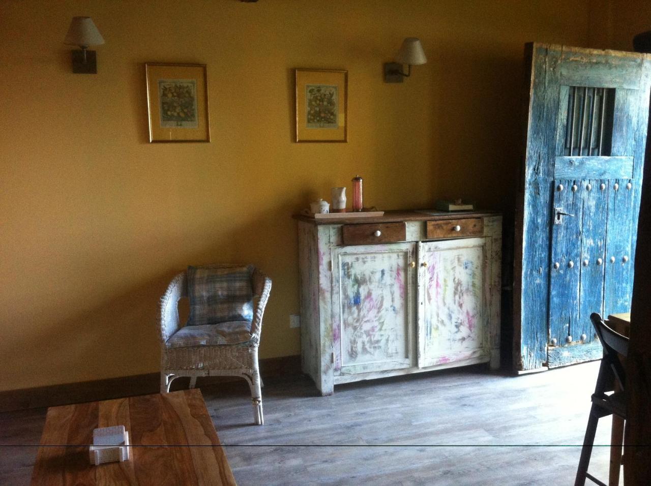 Apikale Guest House Ea Luaran gambar